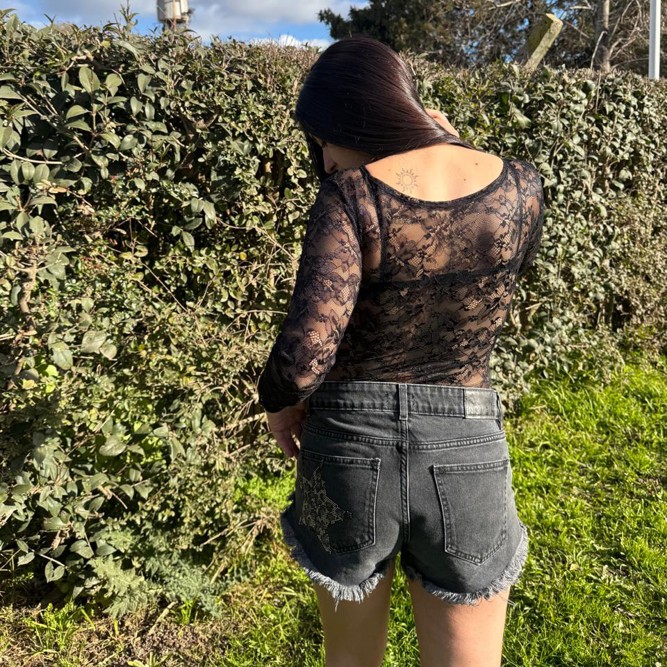 body laia body laia